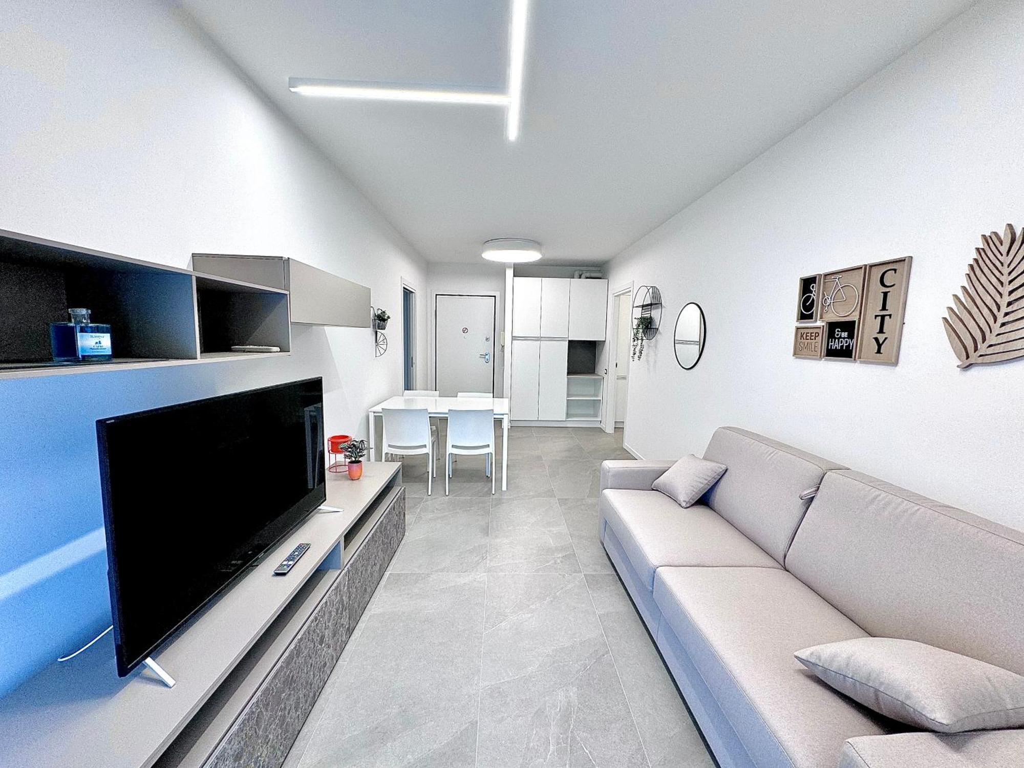 Kristall Aparthotel 2*